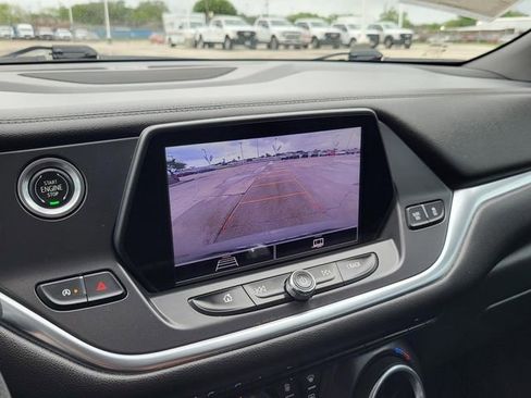 Used 2021 Chevrolet Blazer LT FWD image 7