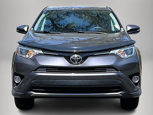 Used 2018 Toyota RAV4 XLE image 3