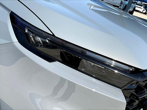 Used 2025 Honda CR-V Sport-L image 13