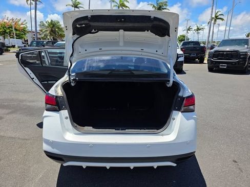 Used 2023 Nissan Versa S w/ S Plus Package FWD image 11