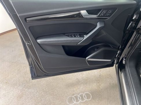 Used 2019 Audi Q5 2.0T Premium Plus w/ Premium Plus Package image 19