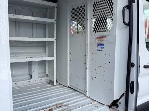 Used 2020 Ford Transit 250 Medium Roof image 17