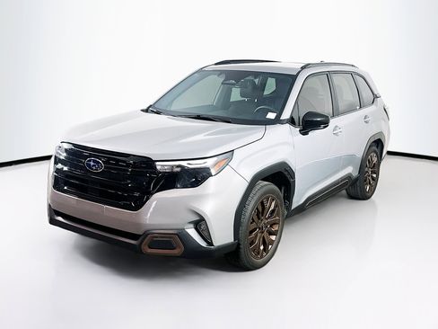 Used 2025 Subaru Forester Sport w/ Popular Package #1 AWD/4WD image 3