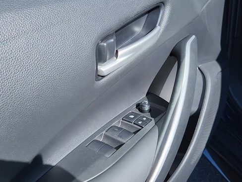 Used 2024 Toyota Corolla SE w/ SE Premium Package image 7
