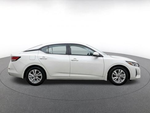 Used 2025 Nissan Sentra S FWD image 10
