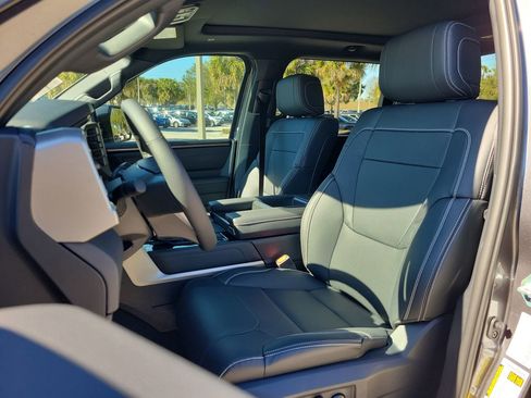 New 2026 Toyota Tundra Limited AWD/4WD image 16
