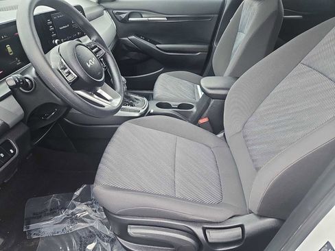 Used 2024 Kia Seltos LX image 25