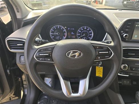 Used 2019 Hyundai Santa Fe SE image 16