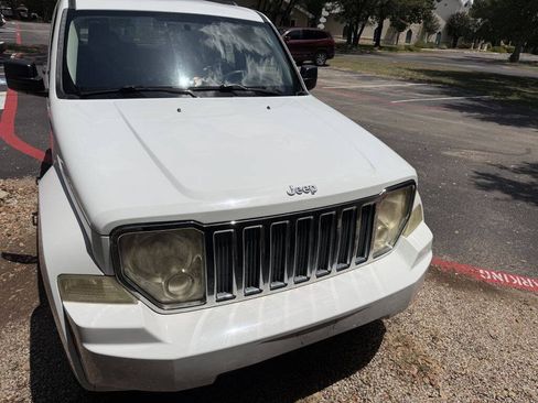 Used 2012 Jeep Liberty Sport RWD image 8