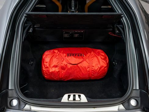 Used 2020 Ferrari 812 Superfast RWD image 42