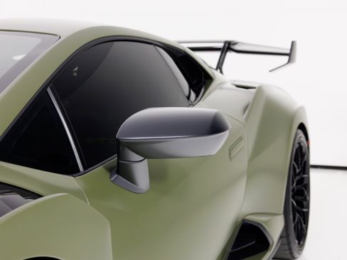 Used 2022 Lamborghini Huracan STO image 53