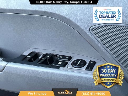 Used 2017 Hyundai Elantra SE image 33