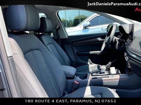 Used 2023 Audi Q5 2.0T Premium w/ Convenience Package AWD/4WD image 7