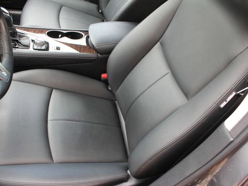 Used 2019 INFINITI Q50 Luxe w/ Essential Package (3.0T Luxe) image 11