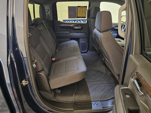 Used 2023 Chevrolet Silverado 1500 LT w/ Safety Package AWD/4WD image 25