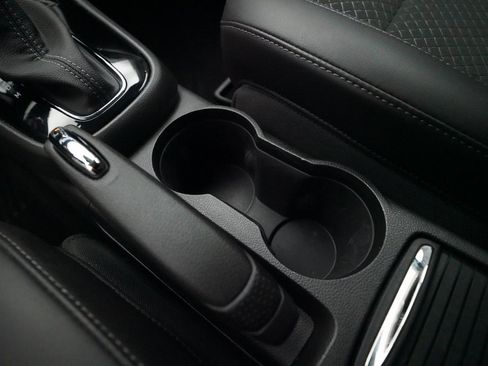 Used 2022 Buick Encore Preferred w/ Safety Package image 16