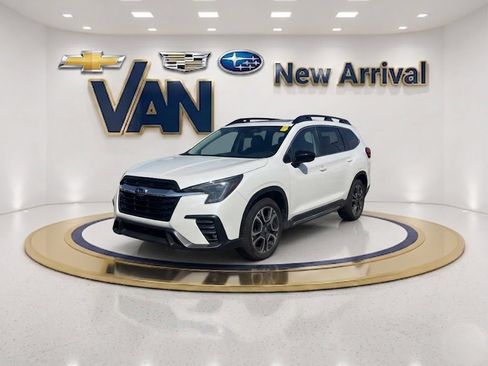Used 2024 Subaru Ascent Limited w/ Technology Package AWD/4WD image 1