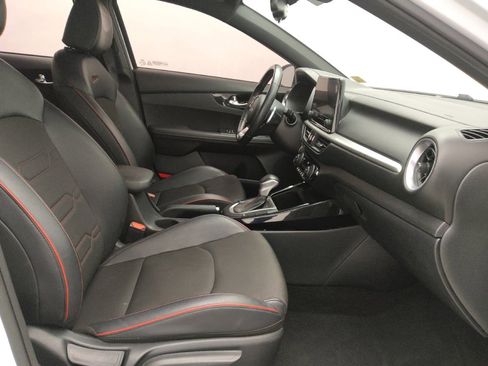 Used 2022 Kia Forte GT image 21