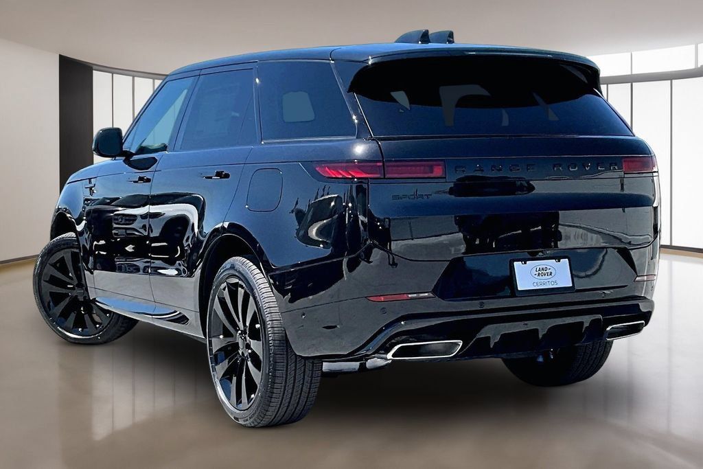 New 2026 Land Rover Range Rover Sport Dynamic SE AWD/4WD image 3