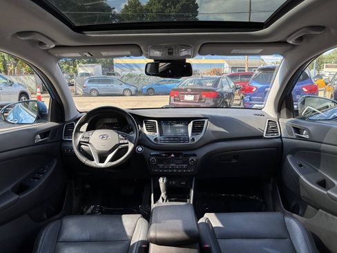 Used 2017 Hyundai Tucson Limited w/ Limited Ultimate Package 03 AWD/4WD image 18
