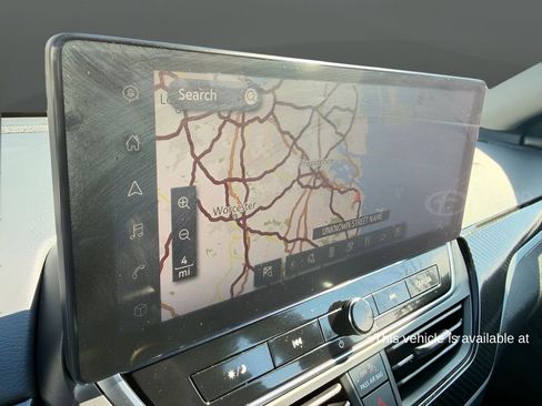 Used 2023 Nissan Altima 2.5 SR w/ SR Premium Package image 17