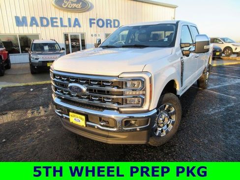 Used 2023 Ford F350 Lariat w/ Lariat Ultimate Package image 3