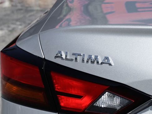 Used 2020 Nissan Altima 2.5 SR image 41