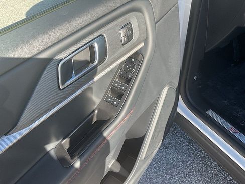 New 2026 Ford Explorer ST-Line w/ ST-Line Street Pack RWD image 23
