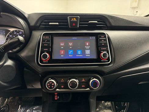 Used 2020 Nissan Versa S image 19