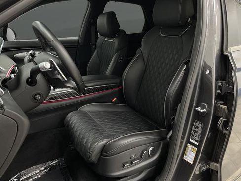 Used 2024 Genesis GV70 3.5T Sport w/ Sport Prestige Package image 4