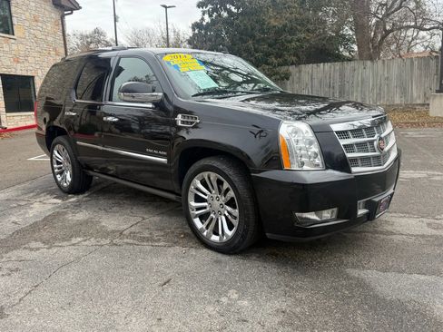Used 2014 Cadillac Escalade Platinum image 3