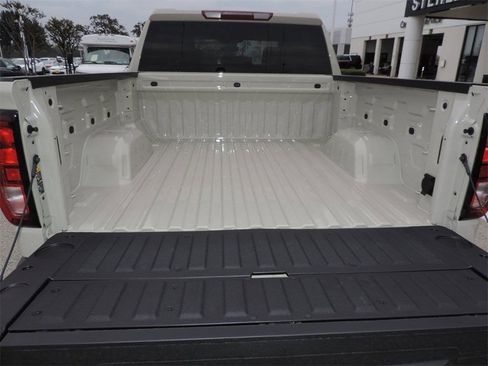 New 2026 GMC Sierra 1500 Pro w/ Graphite Edition image 17