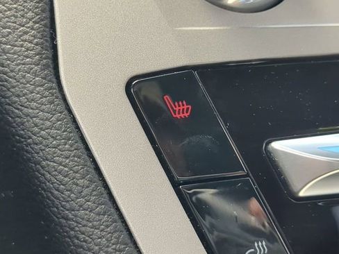 Used 2023 Ford Explorer XLT w/ Equipment Group 202A image 22