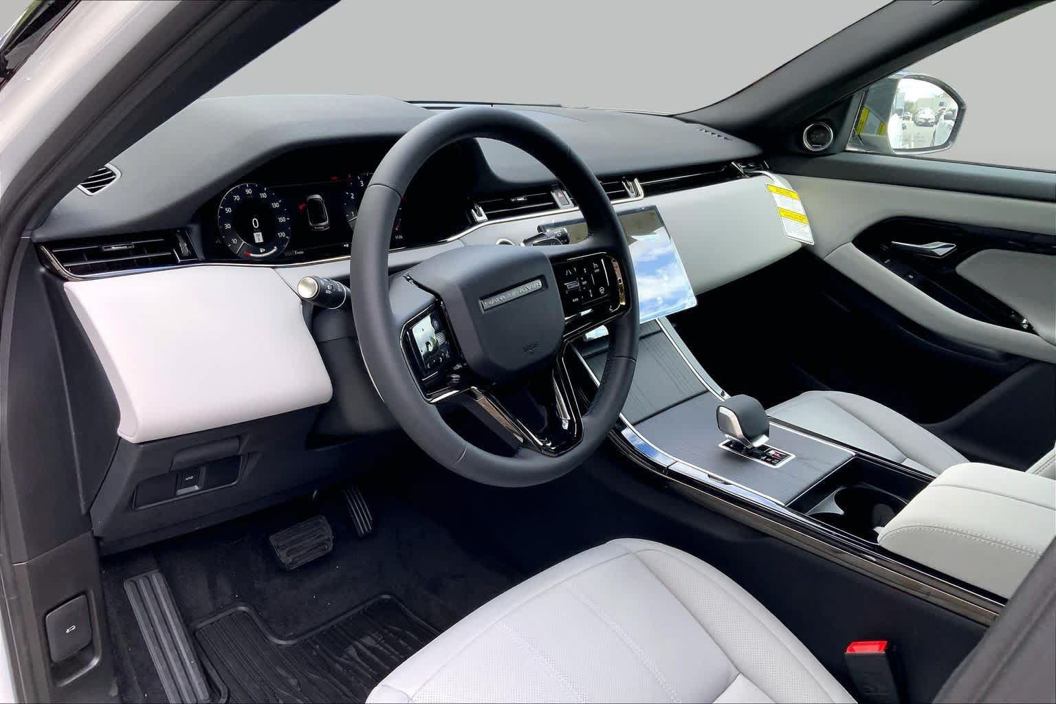 New 2026 Land Rover Range Rover Evoque S AWD/4WD image 9