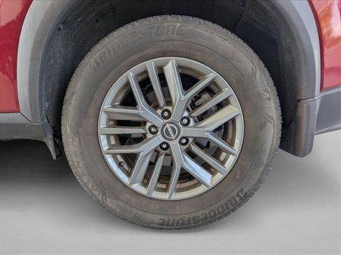 Used 2023 Nissan Rogue S FWD image 13