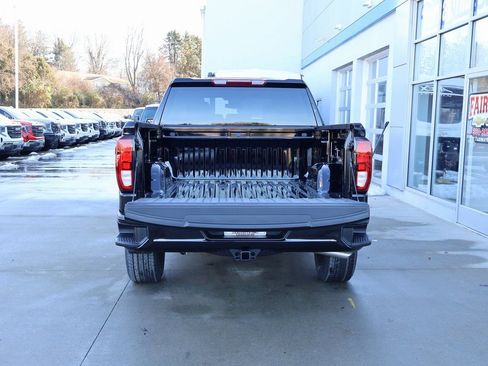 New 2026 GMC Sierra 1500 Elevation image 31