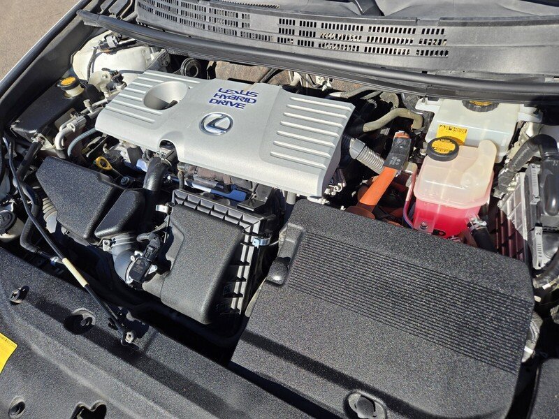 Used 2013 Lexus CT 200h w/ Premium Pkg w/Navigation FWD image 17