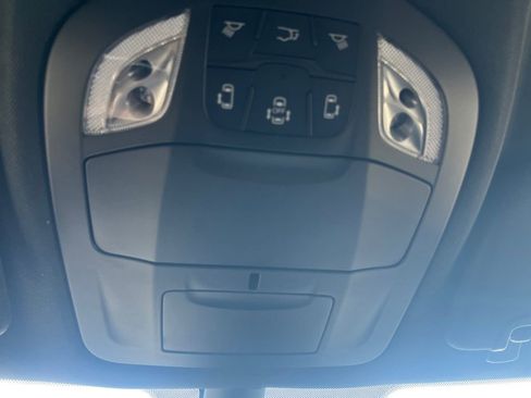 New 2026 Chrysler Pacifica Select image 7