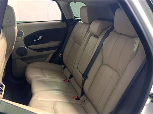 Used 2017 Land Rover Range Rover Evoque SE Premium image 20