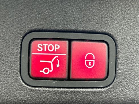 Used 2018 Mercedes-Benz GLS 450 4MATIC image 12