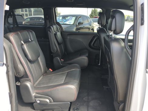 Used 2019 Dodge Grand Caravan GT FWD image 24