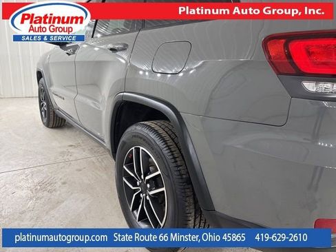 Used 2021 Jeep Grand Cherokee Trailhawk w/ Trailhawk Luxury Group AWD/4WD image 45