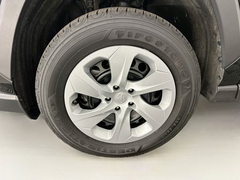 Used 2025 Toyota RAV4 LE AWD/4WD image 35