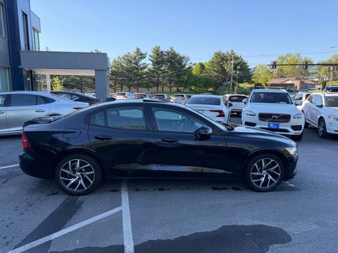 Used 2019 Volvo S60 T6 Momentum w/ Multimedia Package AWD/4WD image 5