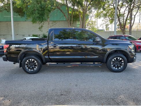 Used 2020 Nissan Titan PRO-4X w/ Pro-4x Convenience Package AWD/4WD image 4