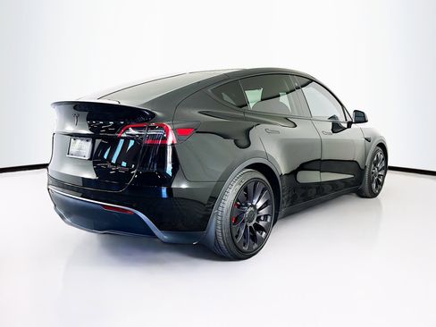 Used 2021 Tesla Model Y Performance image 9