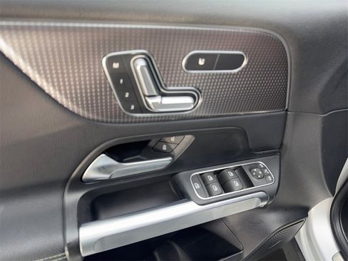 Used 2023 Mercedes-Benz EQB 300 4MATIC w/ Pinnacle Package image 31