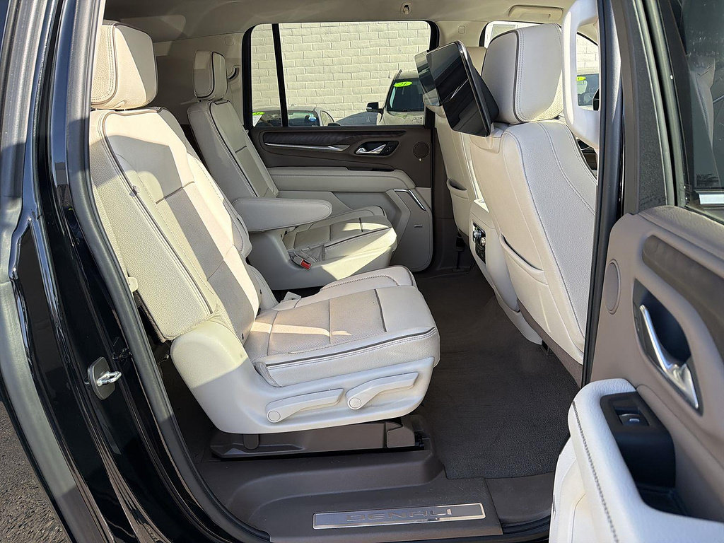 Used 2023 GMC Yukon XL Denali w/ LPO, Floor Liner Package AWD/4WD image 26