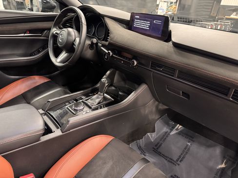 Used 2024 MAZDA MAZDA3 s image 4