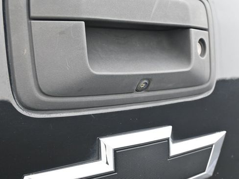 Used 2018 Chevrolet Silverado 1500 Custom w/ Custom Value Package image 32